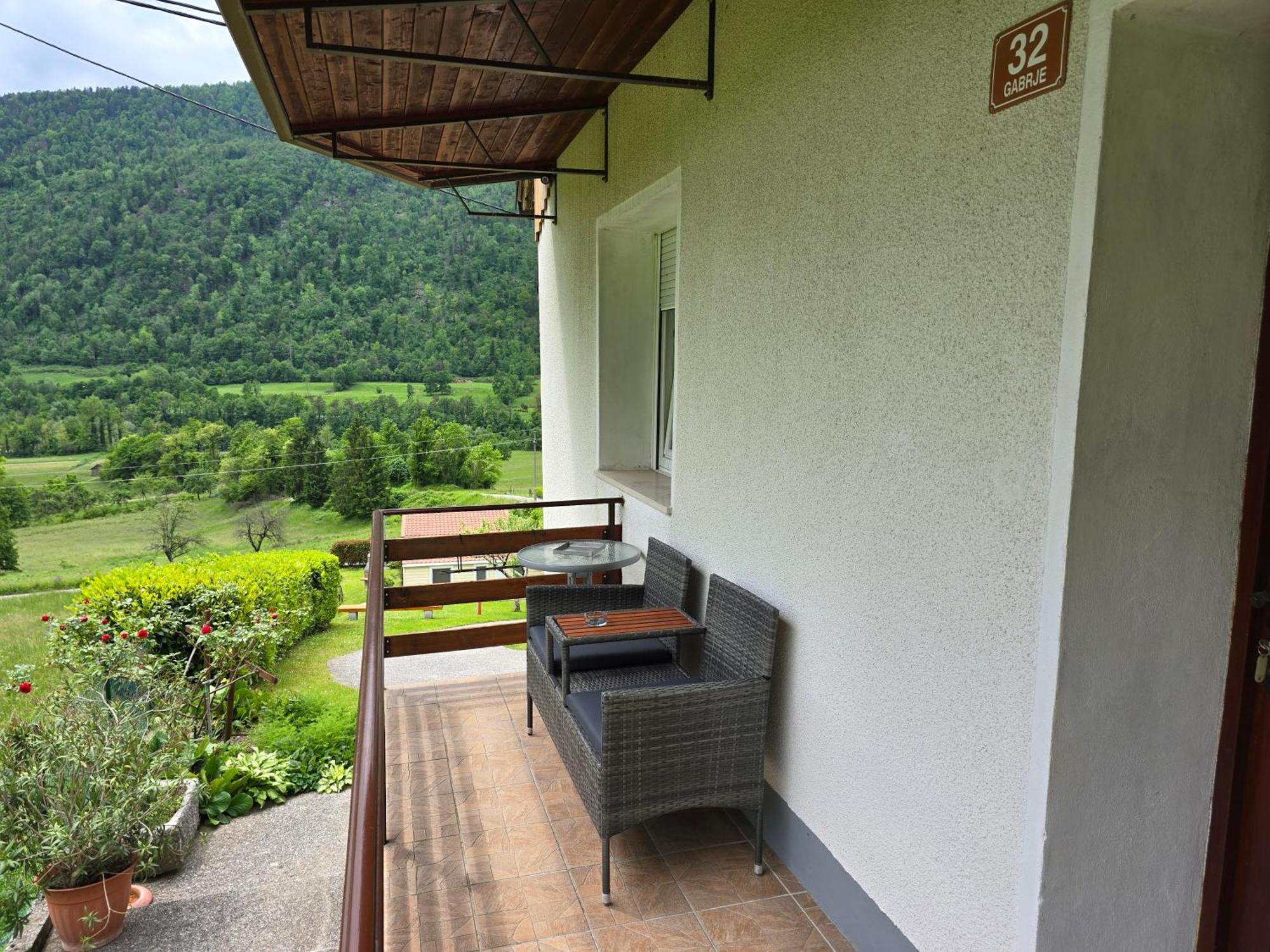 Apartments Denis Tolmin Bagian luar foto